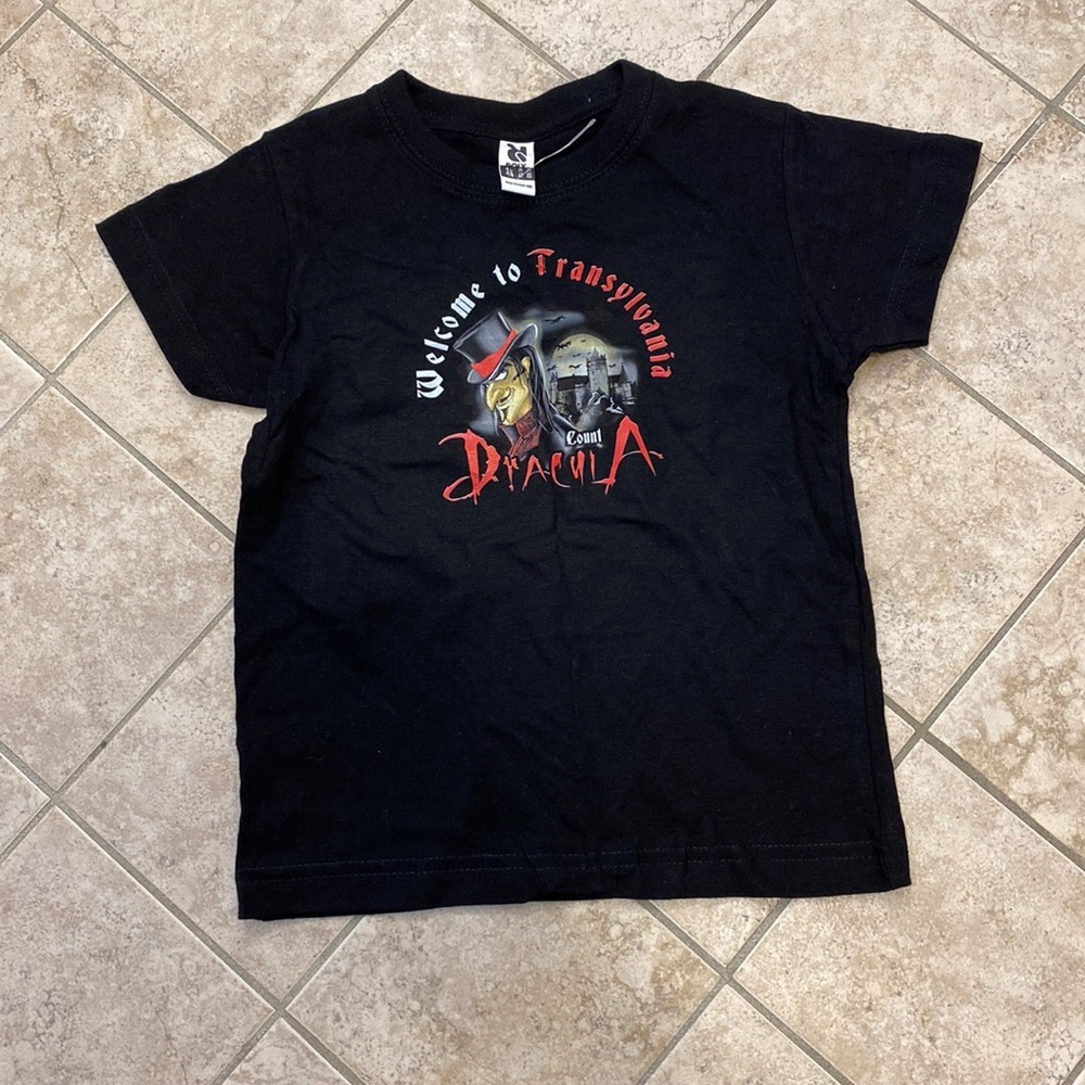 Welcome to Transylvania  kids t shirt size 4 years , NWOT